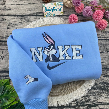 Looney Tunes Bugs & Lola Bunny Embroidered Couple Sweatshirts, Hoodies & T-shirts